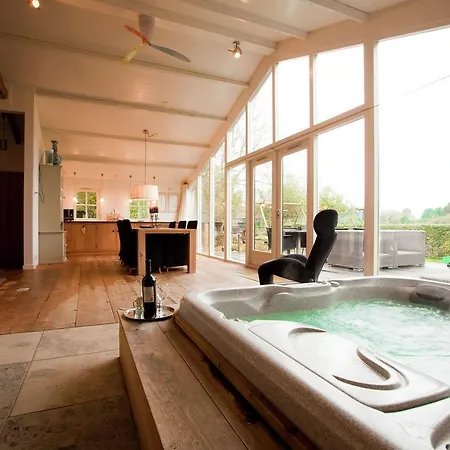 Luxurious Holiday Home Along The Dutch Coast With Jacuzzi