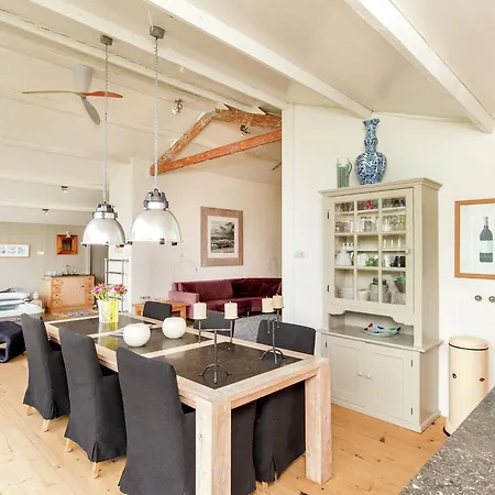 Luxurious Holiday Home Along The Dutch Coast With Jacuzzi Nyaraló