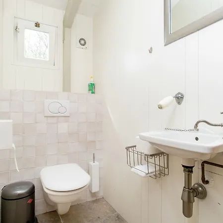 Luxurious Holiday Home Along The Dutch Coast With Jacuzzi Nyaraló Bergen